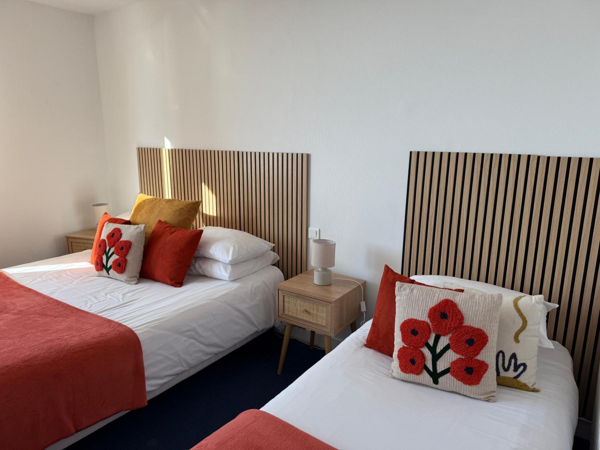 Face Aux Flots Hotel ลาโกตินิแยร์ ภายนอก รูปภาพ