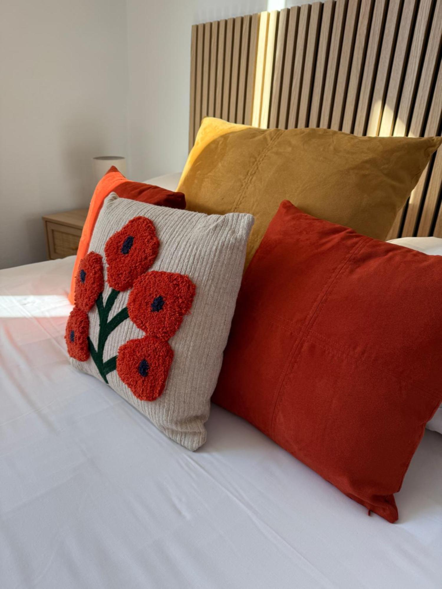 Face Aux Flots Hotel ลาโกตินิแยร์ ภายนอก รูปภาพ